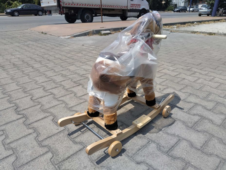 MONI Детска люлка кон със звук и колела Thunder