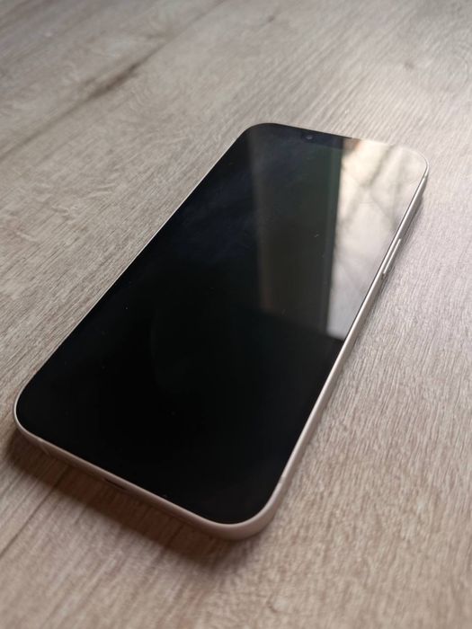 Продаю iphone 13