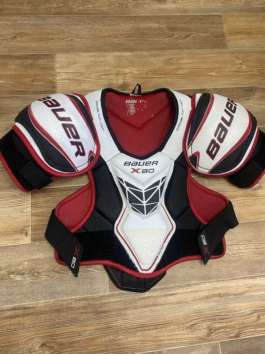 Хоккейная форма.