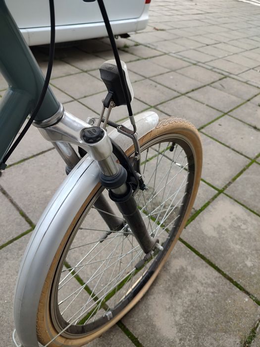 Продавам градски велосипед