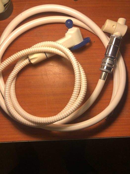 Хидравличен стол за къпане във вана на трудноподвижни хора - Германия.