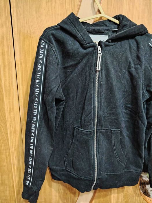 Hanorac negru cu fermoar (dama)