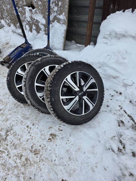 Продам диски с резинам