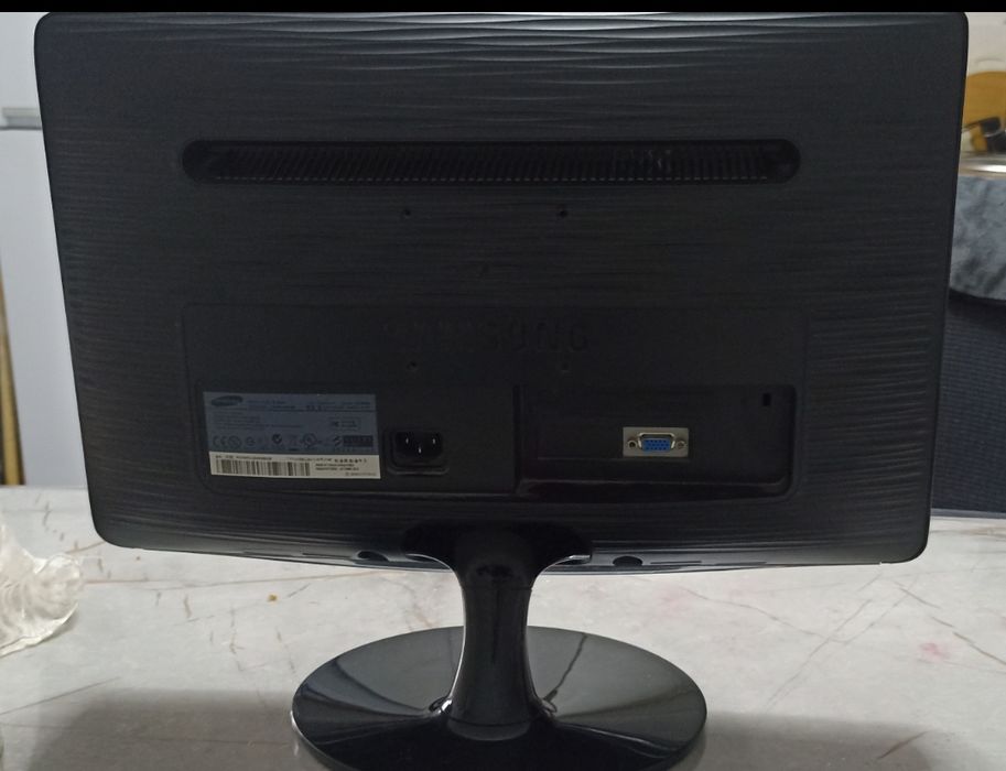 Продается 2 монитор рабочие