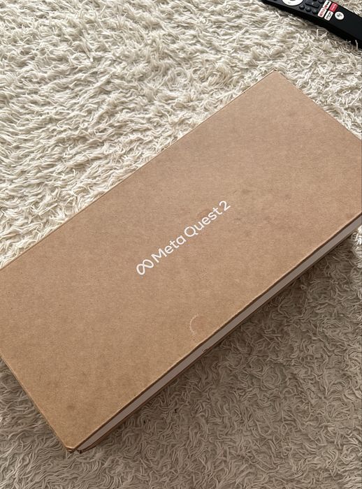 продам Meta Quest 2