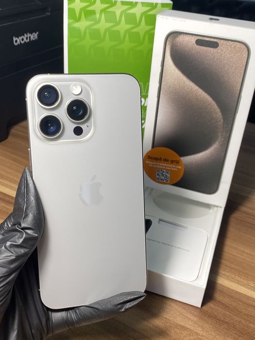 iPhone 15 Pro Max • 256 GB • Natural Titanium