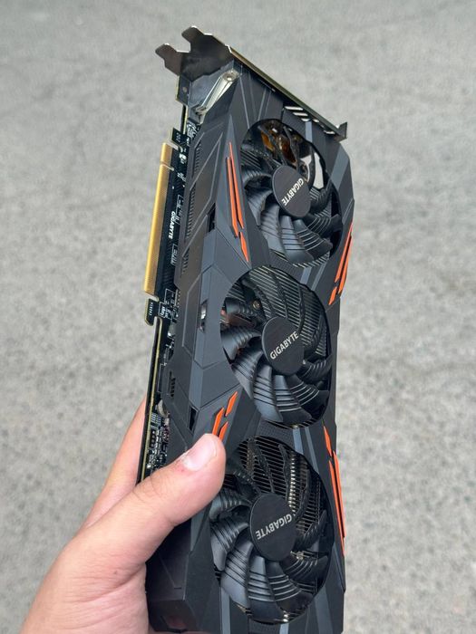 Видеокарта GTX 1070 8GB