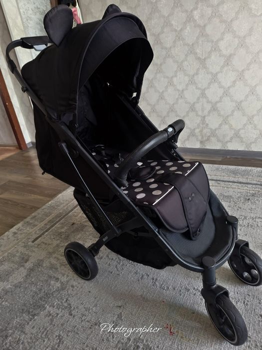 Продам детскую прогулочную коляску