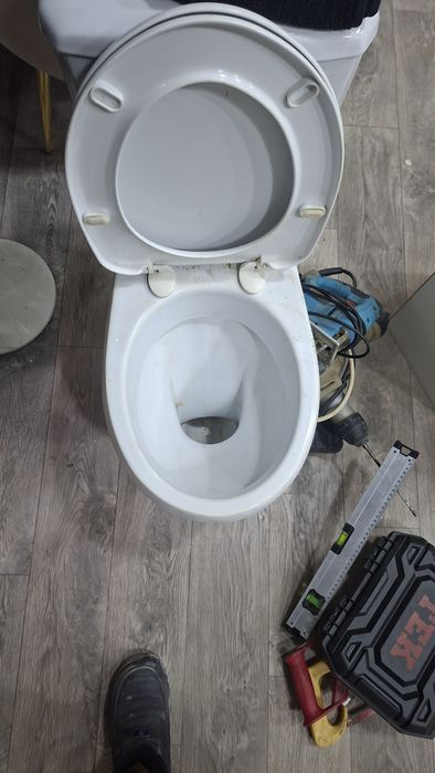 Унитаз в хорошем состоянии