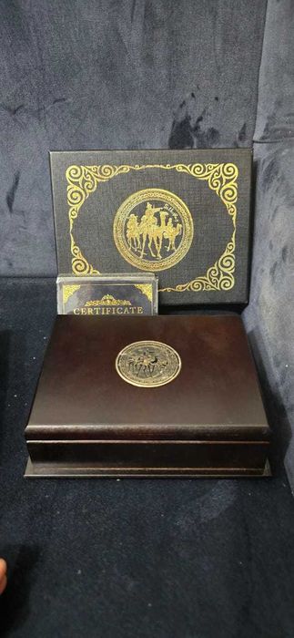 Позолоченные карты для подарка