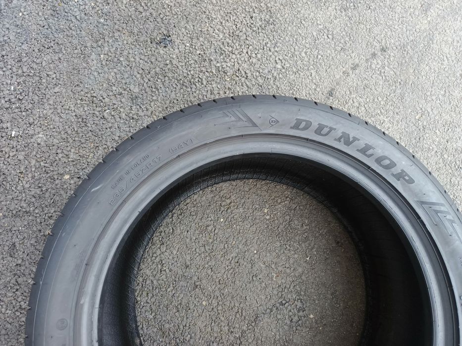 235.45.17 Dunlop Vara Second-hand