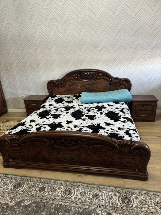 Спальний гарнитур