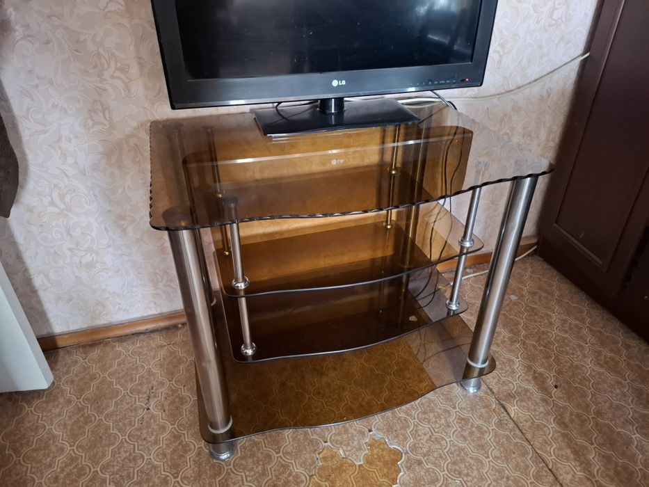 Тумбочка под телевизор