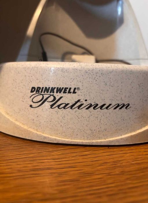 Fantana apa pisici / caini DrinkWell Platinum