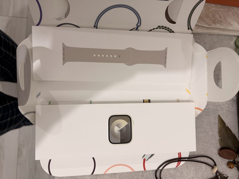 Продам смарт-часы Apple Watch 9 серия