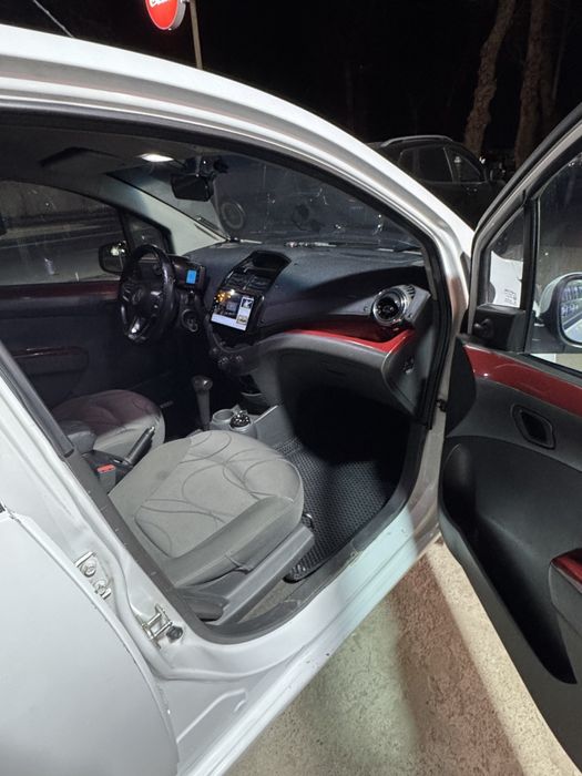 Spark Chevrolet Yilli 2012 Toza Aftomat Metan Gaz  Navaradolari Bilan