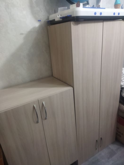 Продам кухонный гарнитур  низ