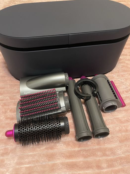 Vand Dyson Airwrap Complete Long NU PREZINTA URME DE UZURA