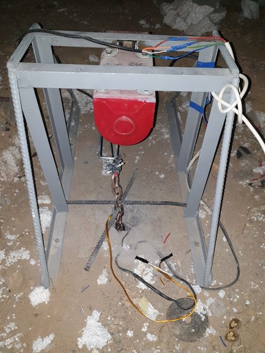 Продаётся лебедка для люстры