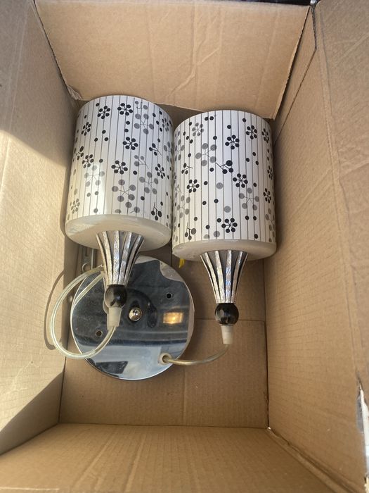 Продам люстры 2 шт