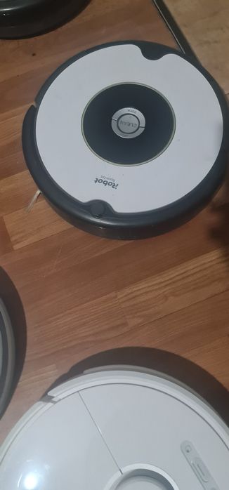 Робот прахосмукачка