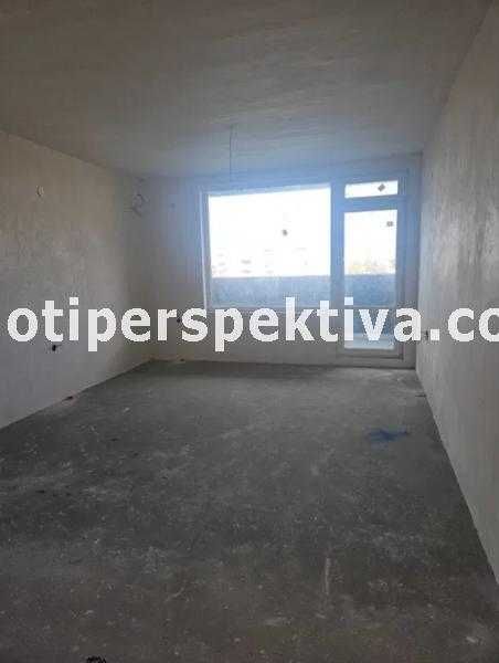 реф.16366 Нова луксозна сграда, среден етаж-Мебелна къща!