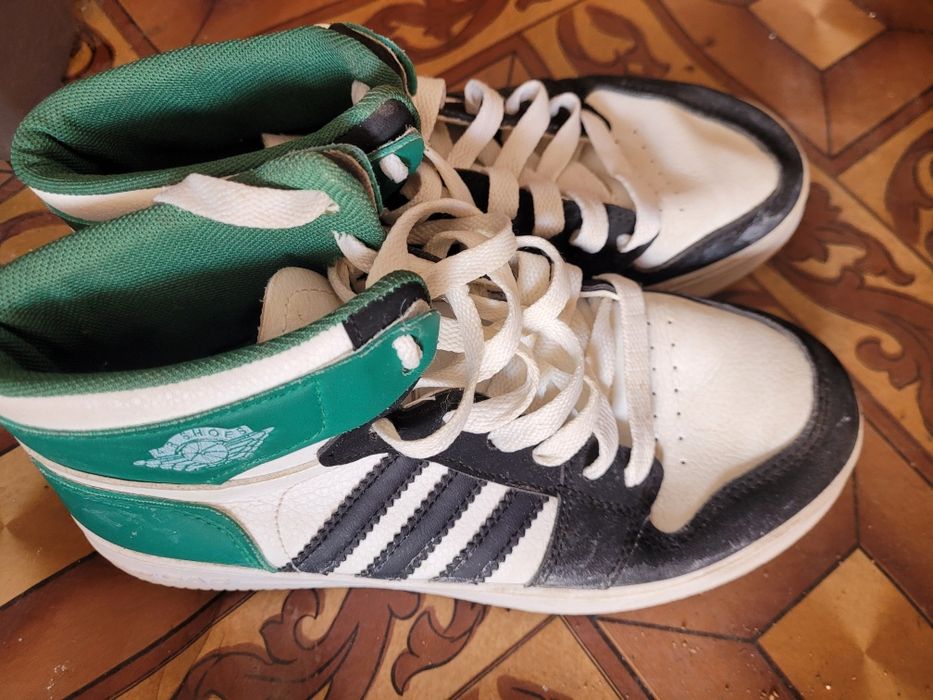 Обувь размером 35,36