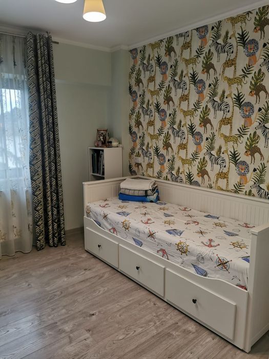 Apartament 3 camere, 2 băi