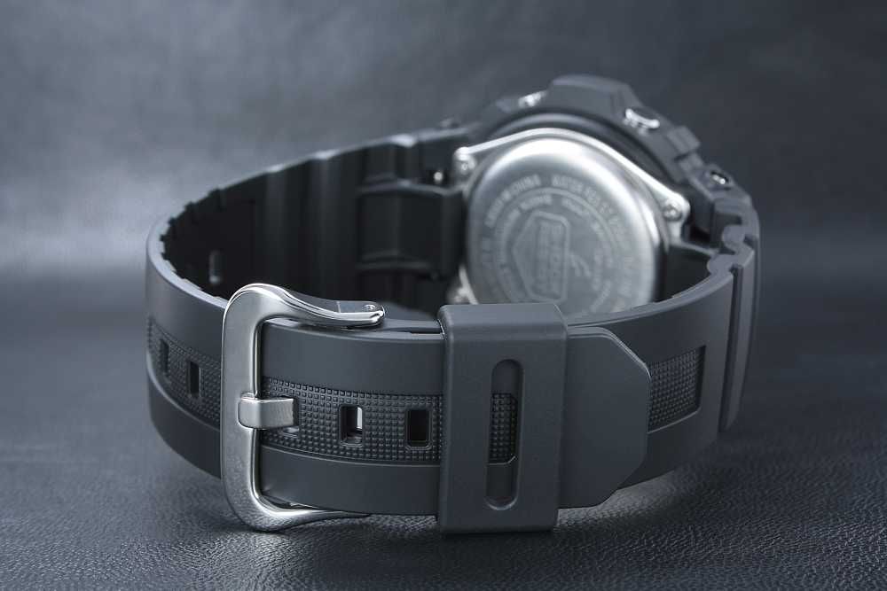 Casio G shock часовник AWG-M100-1A