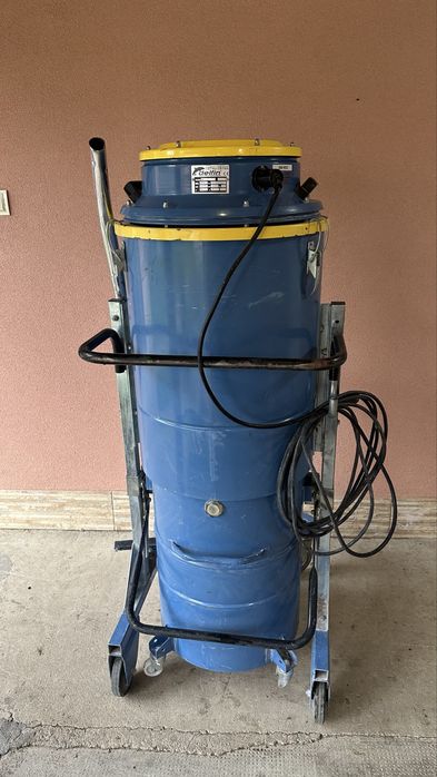 Aspirator industrial profesional pentru praf umed-uscat Delfin DM3