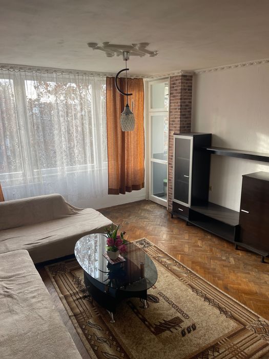 Дава се под наем Едностаен апартамент в Плевен, Идеален център - 50 кв.м за 229.5 € - Снимка #2