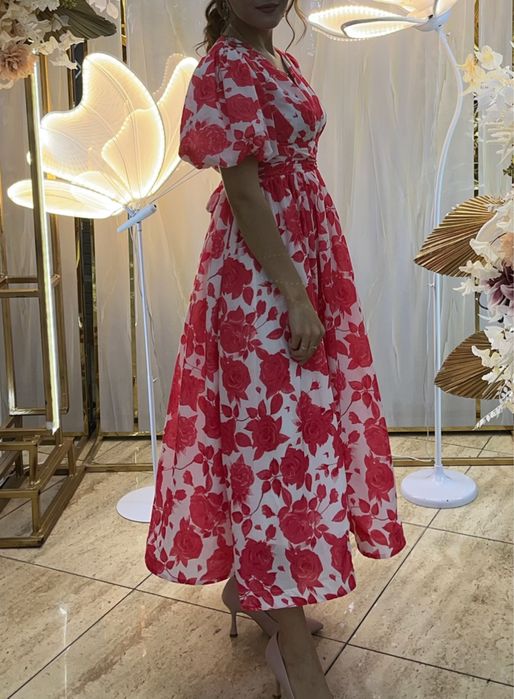 продам платье красивое