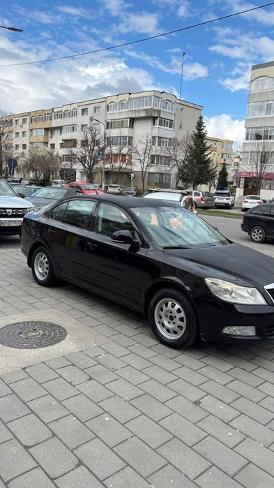 SKODA Octavia 2010 — imagine 2