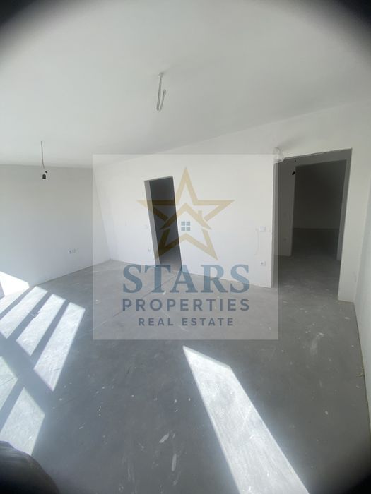 Продава се Тристаен апартамент в Варна, м-т Св. Никола - 200 кв.м за 1224 €/кв.м - Снимка #8