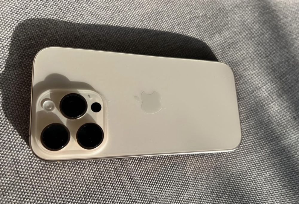 Vand Iphone 16 PRO 128 GB ca Nou!