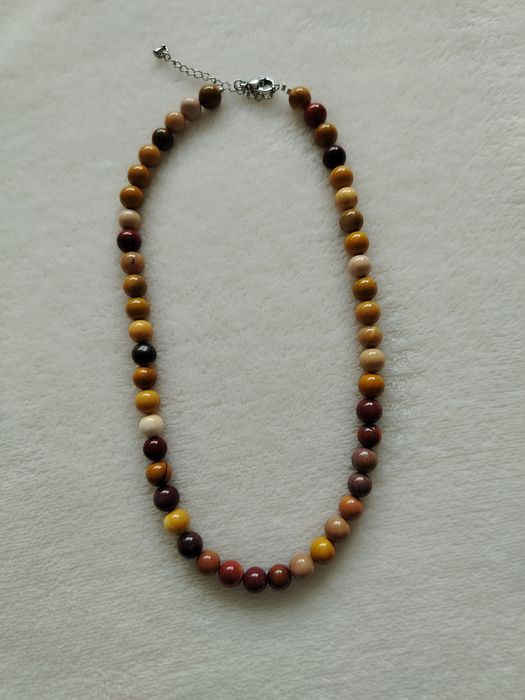 Colier/ lanț/ margele din pietre de mocait