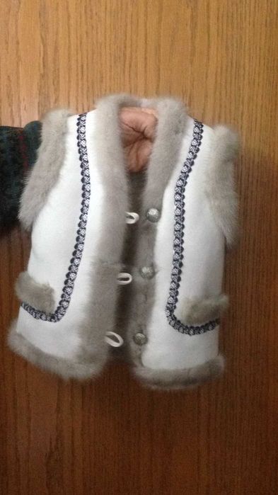 Pieptare, Cojoace, piei, blănuri, caciuli