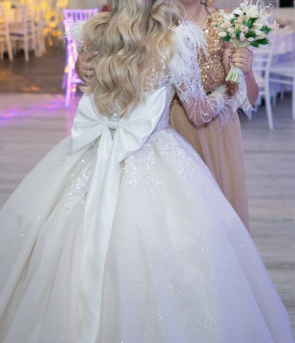 Vand Rochie Mireasa ( Marime XS-S)