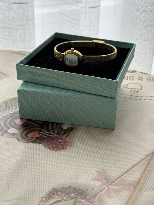 Женские часы винтажные