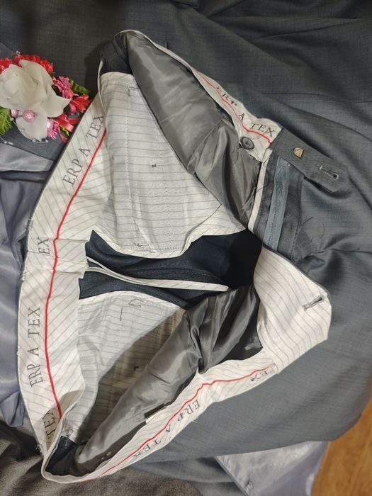 Костюм тройка...