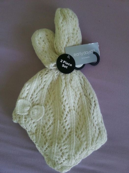 Шапка с ръкавички - НОВИ!