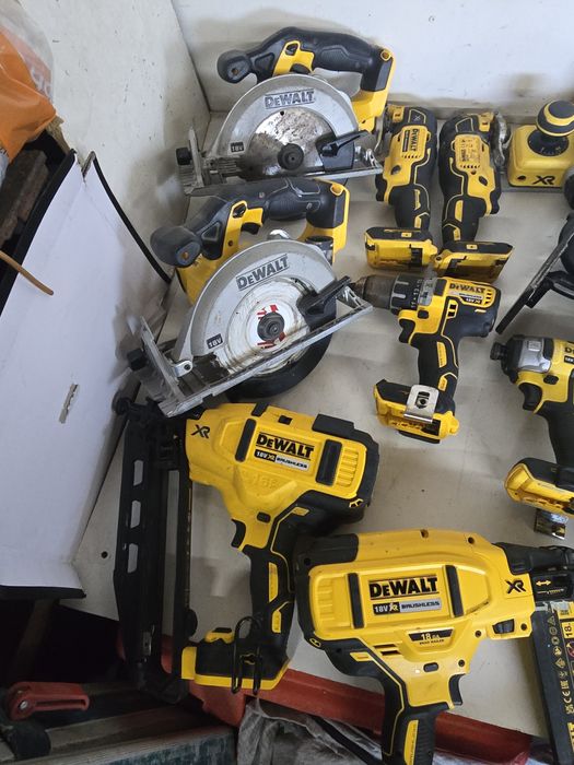 Vand scule dewalt 18V