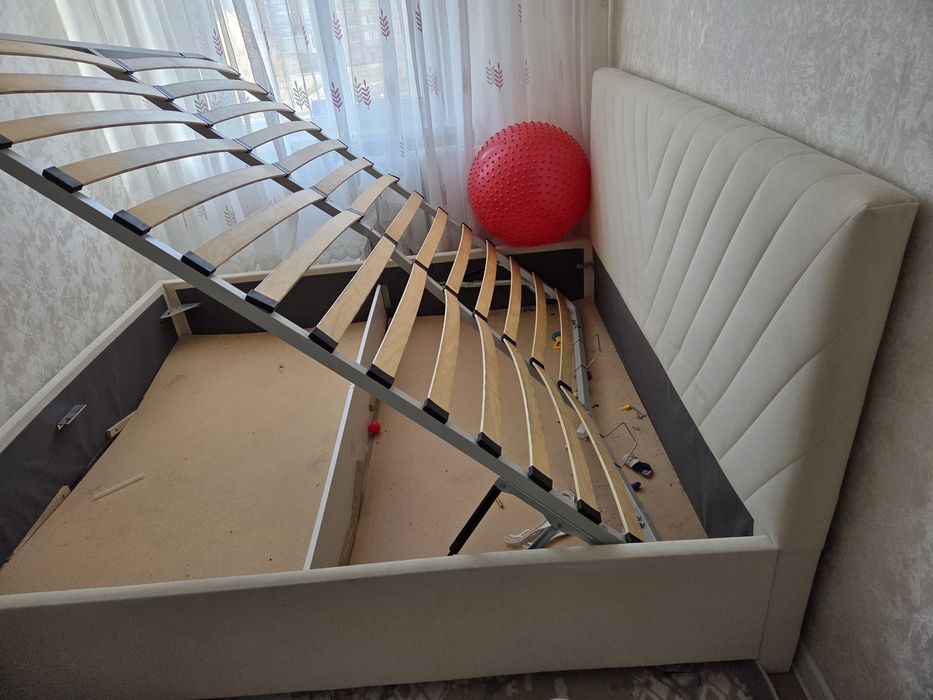 Продам кровать ИКЕА