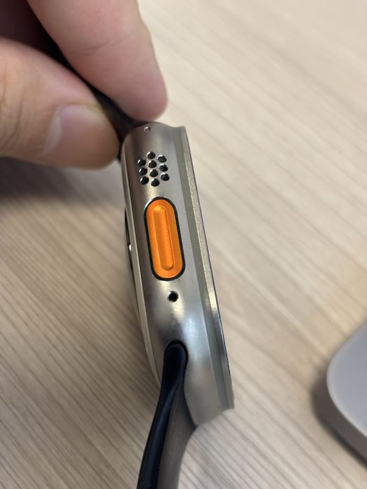 Apple Watch Ultra 1