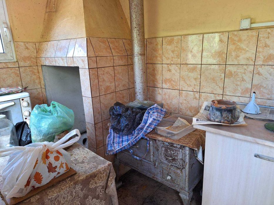 Къща в обитаемо село само на 11 км от Габрово