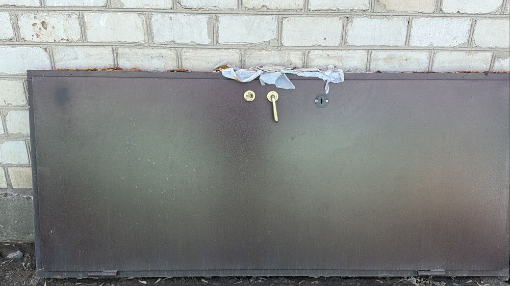 Продам дверь металическую