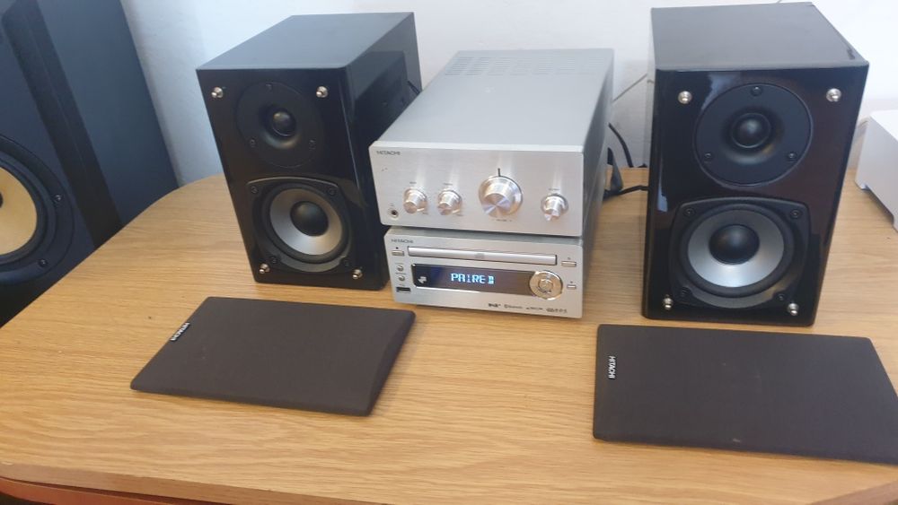 Minisistem Hitachi AXM-139E