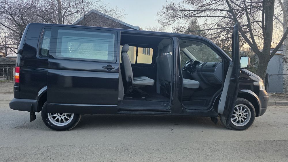 Volkswagen Transporter T5 2.5 TDI An 2008 * 6 Locuri Dublu Cabina * Autoutilitara * Extralung * Cutie Manuala