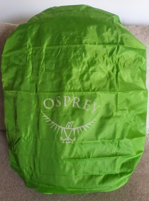 Osprey - Manta 34, black, with unused 2.5 L reservoir included.