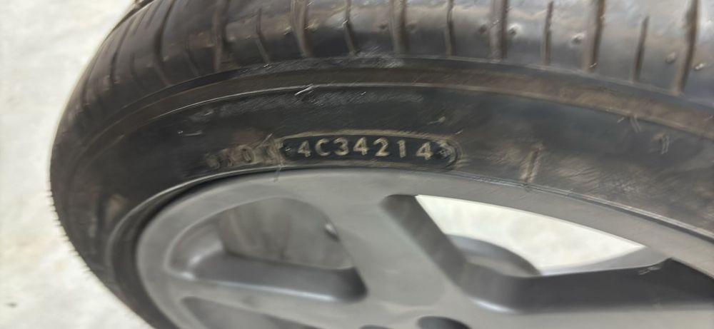 Нови Гуми с джанти за Голф 4 или BMW